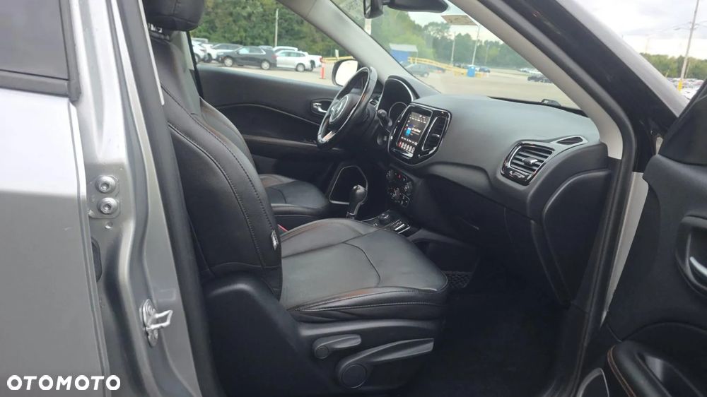 Jeep Compass 2.4I 4x4 Automatik Limited - 10