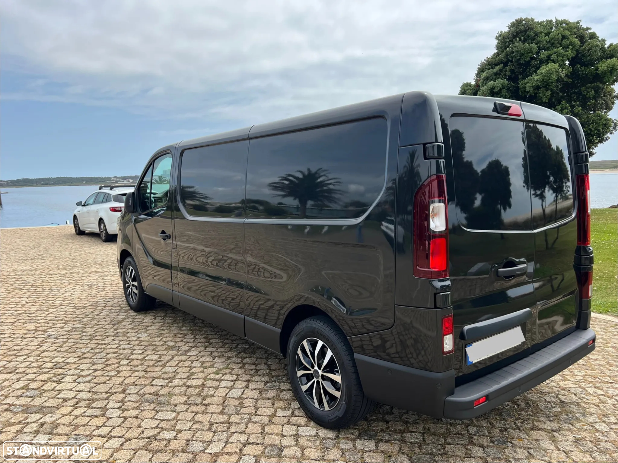 Renault Trafic Van 2.0 DCi 150cv c/ frio + caixa isotérmica - 6