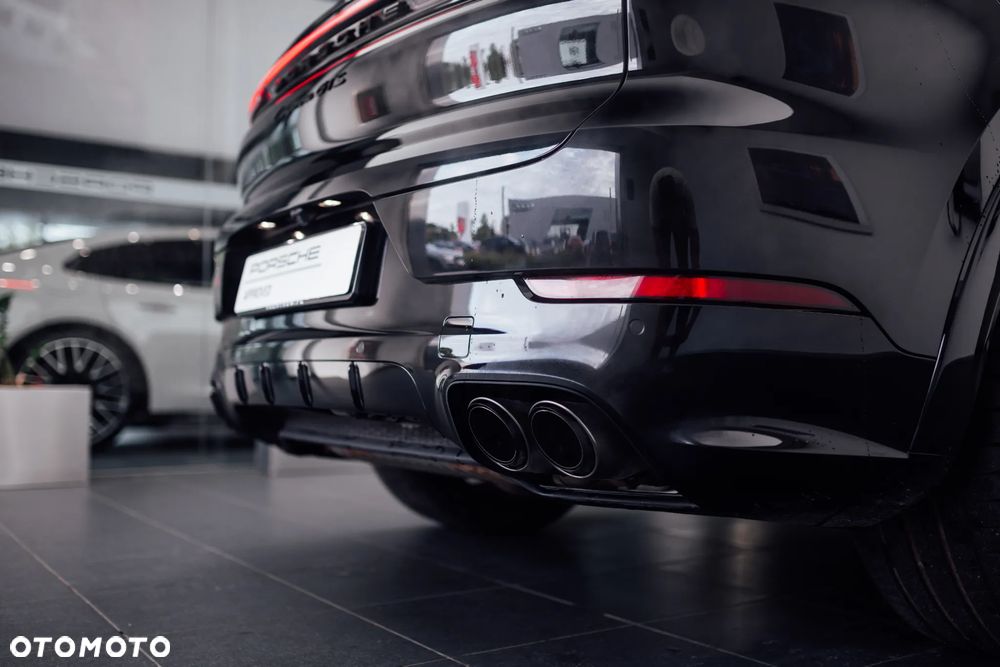 Porsche Cayenne GTS - 37