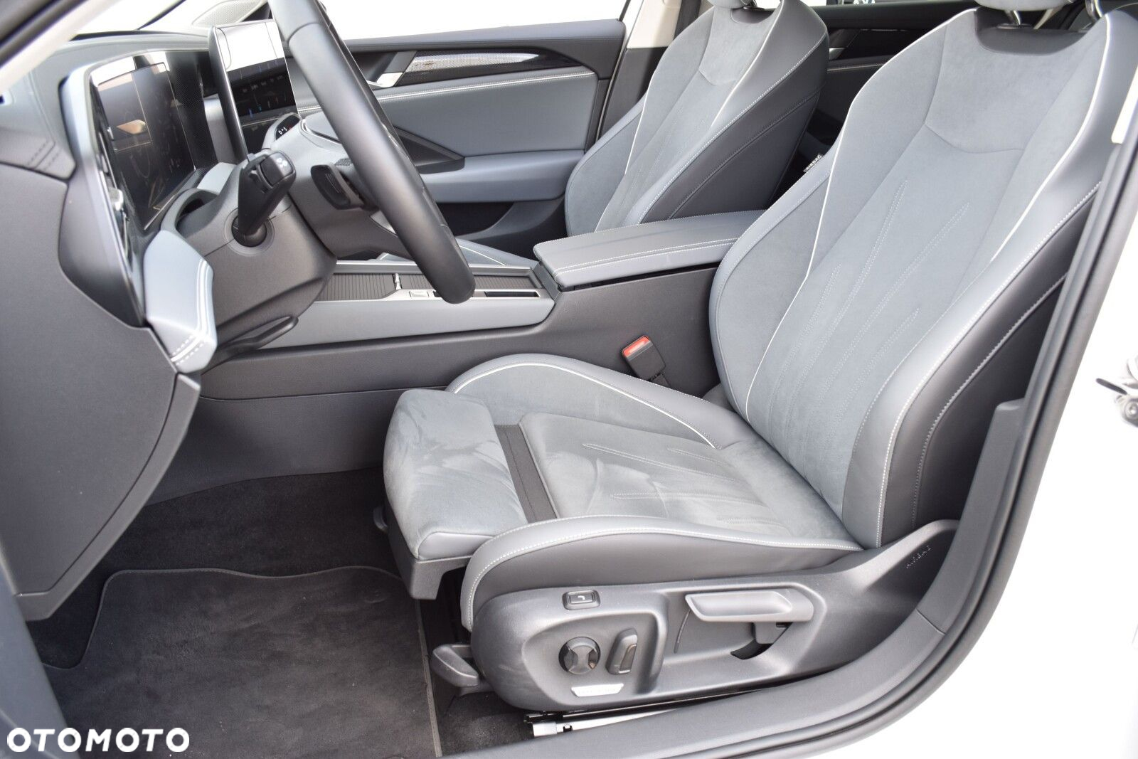 Volkswagen Passat 1.5 TSI EVO Business DSG - 30