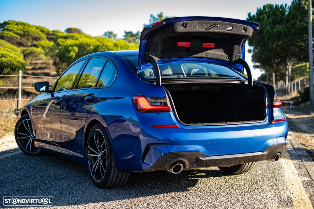 BMW 330 i xDrive Pack M - 16