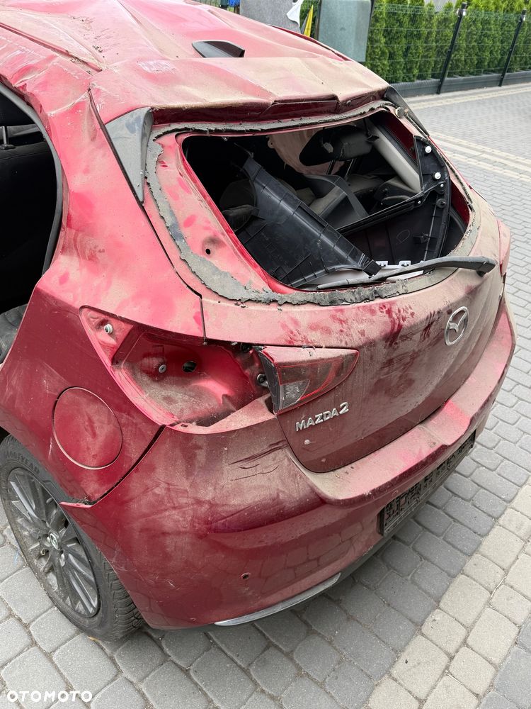 Mazda 2 - 4