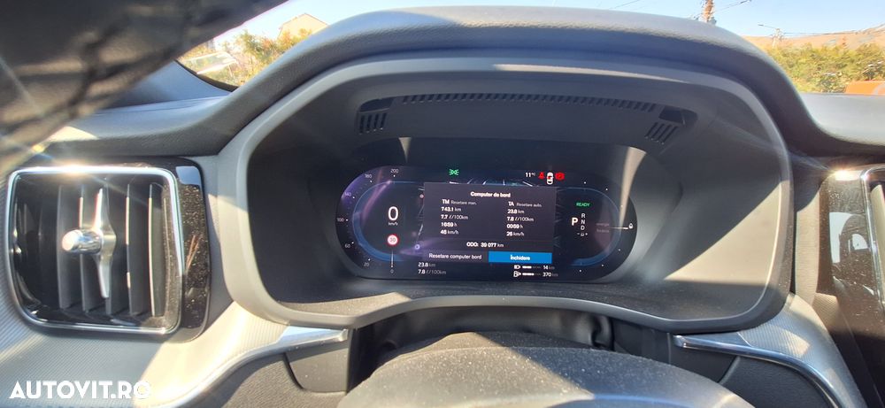 Volvo XC 60 T6 AWD Recharge Geartronic RDesign Expression - 15