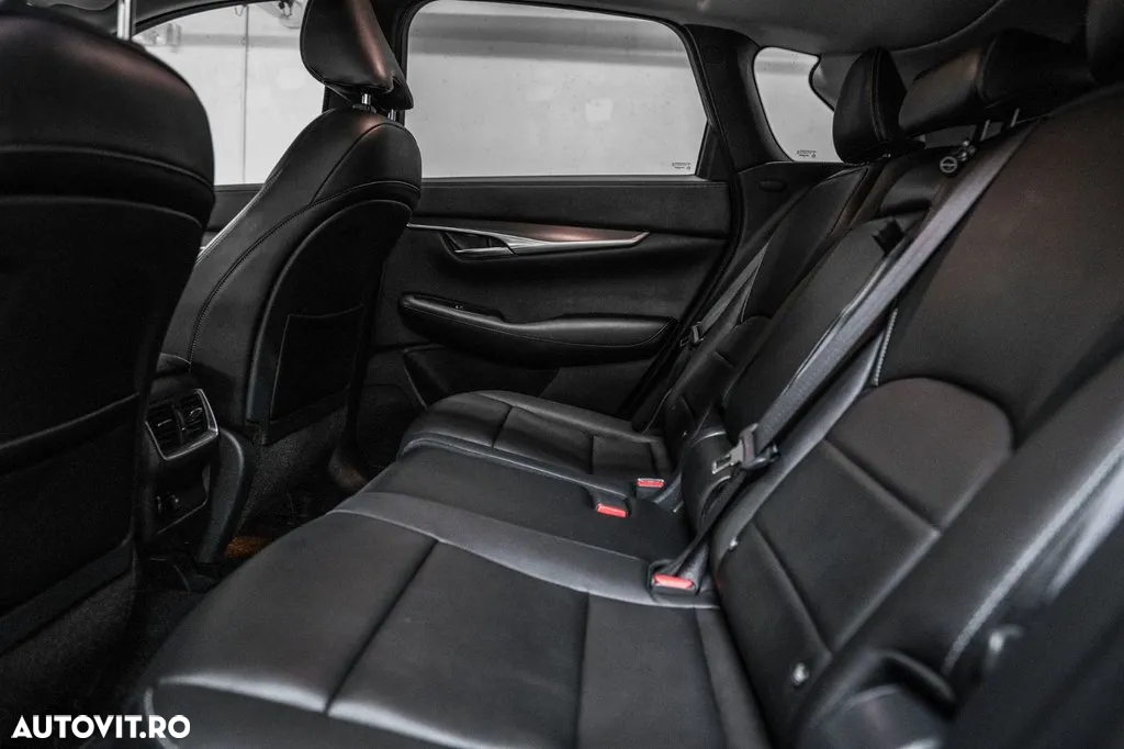Infiniti QX50 - 16