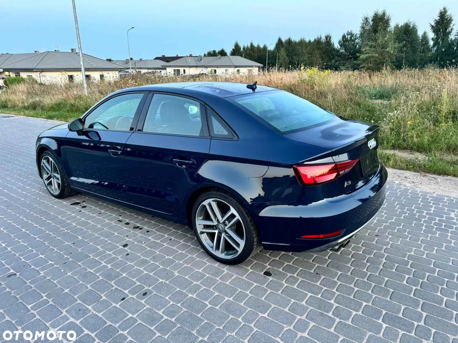 Audi A3 2.0 TFSI Sportback quattro S tronic design - 3