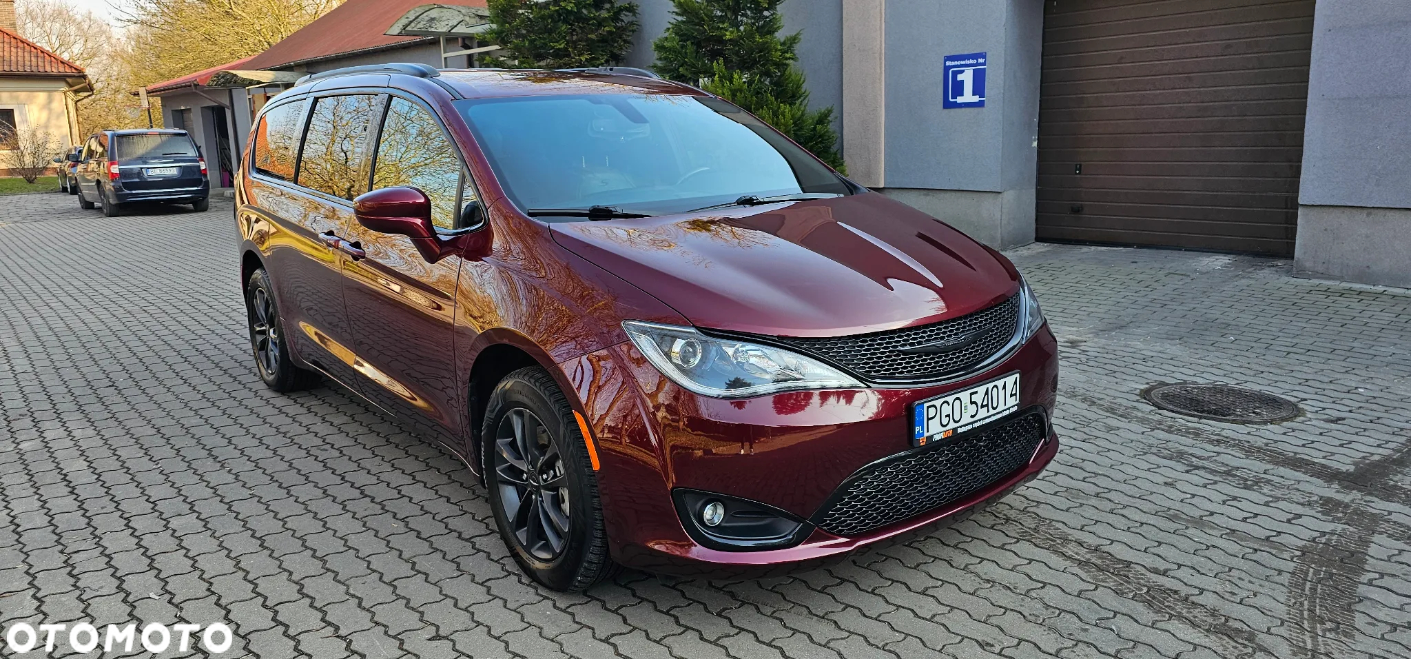 Chrysler Pacifica - 3
