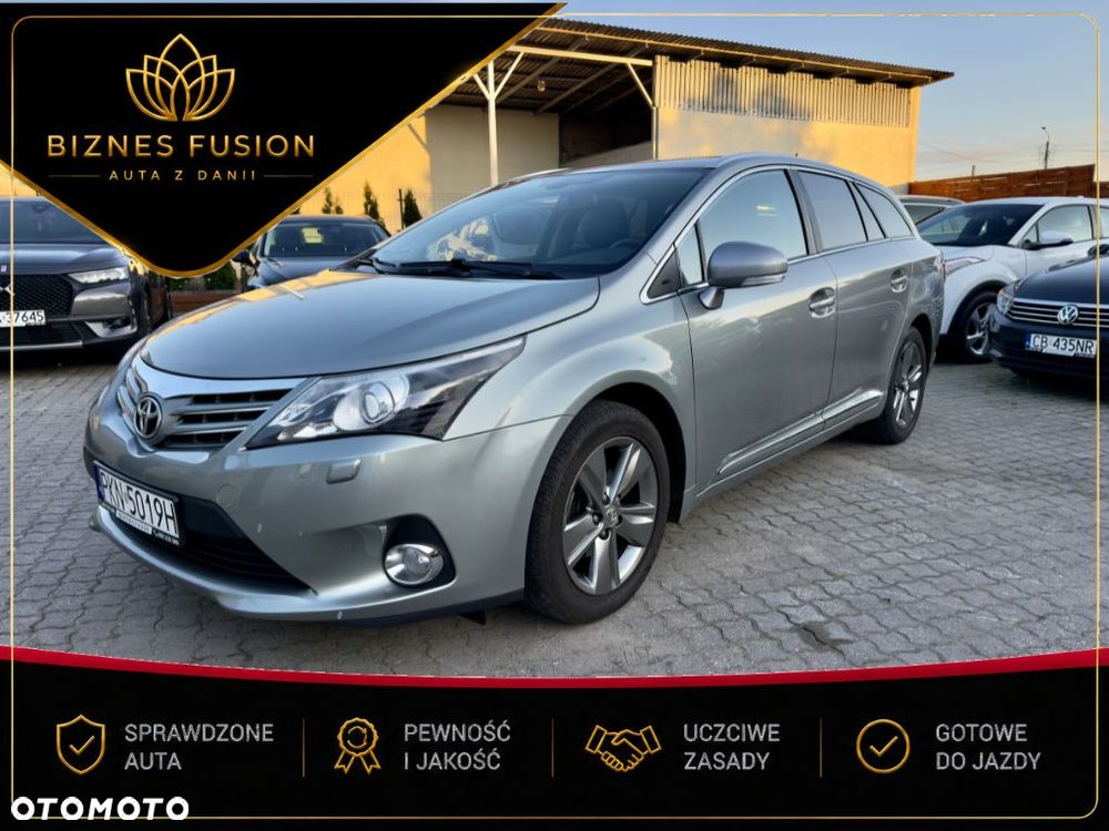 Toyota Avensis 2.0 Executive - 1