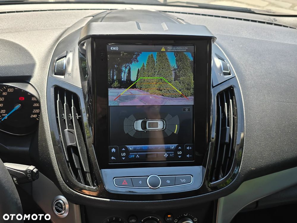 Ford Kuga 1.6 EcoBoost 2x4 Titanium - 37