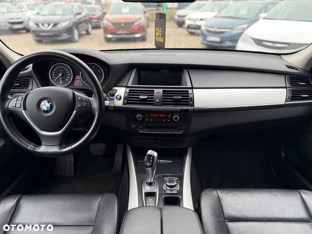 BMW X5 xDrive30d - 26