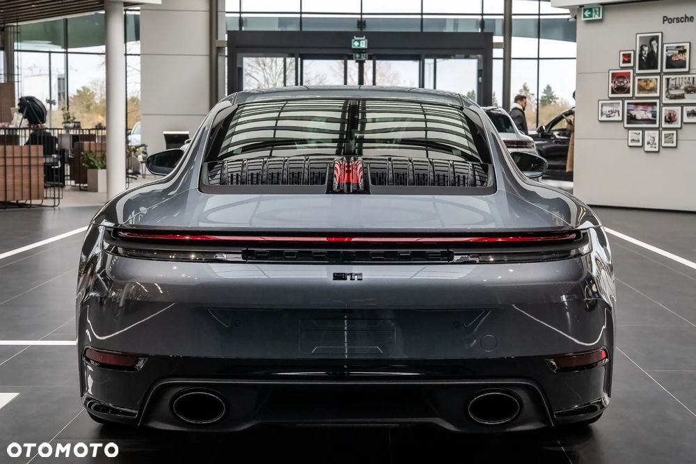 Porsche 911 Carrera S - 12