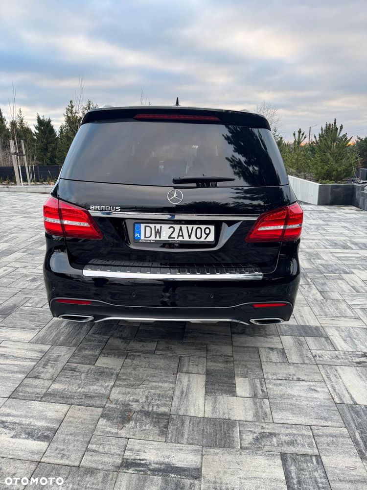 Mercedes-Benz GLS - 23