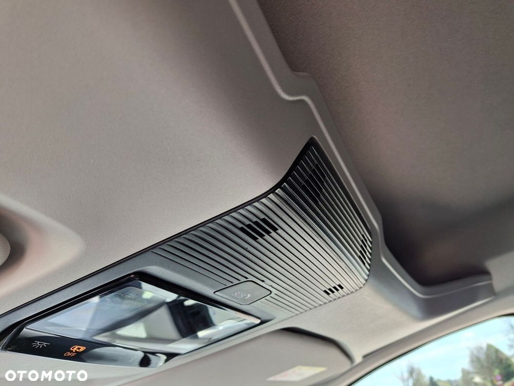 Volkswagen Caddy Maxi - 27