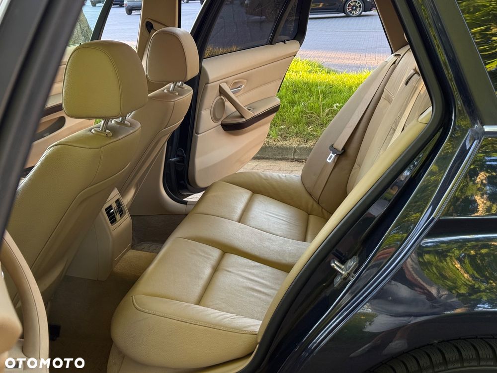 BMW Seria 3 - 14