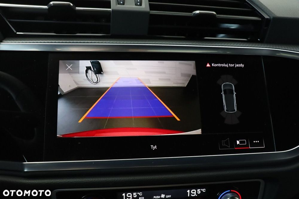 Audi Q3 - 30