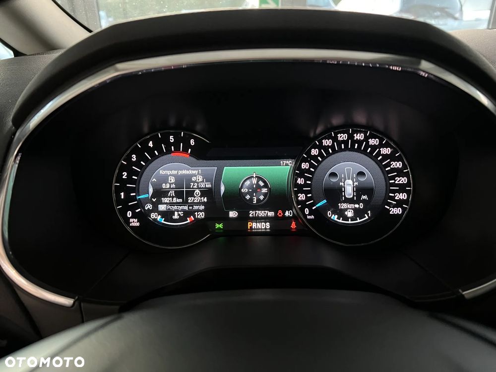 Ford S-Max 2.0 EcoBlue Titanium - 28