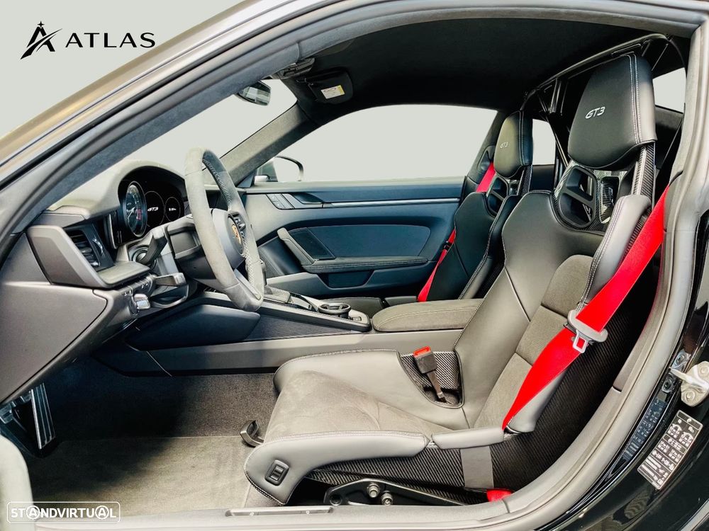 Porsche 911 (992) GT3 - 12