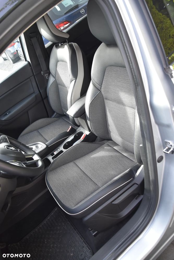 Renault Captur E-TECH 160 BUSINESS EDITION - 17