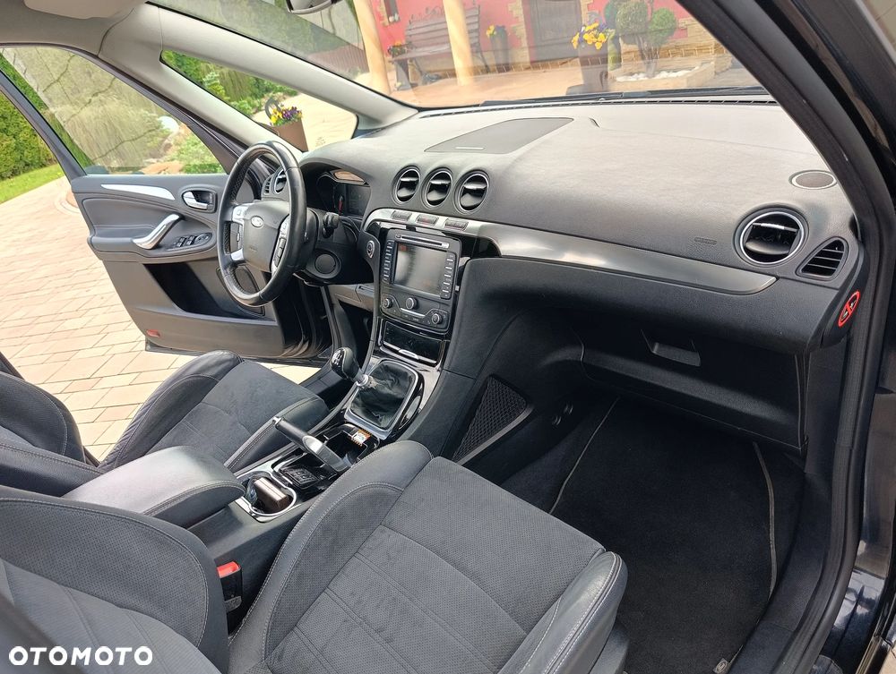 Ford Galaxy 2.0 TDCi DPF Titanium - 35