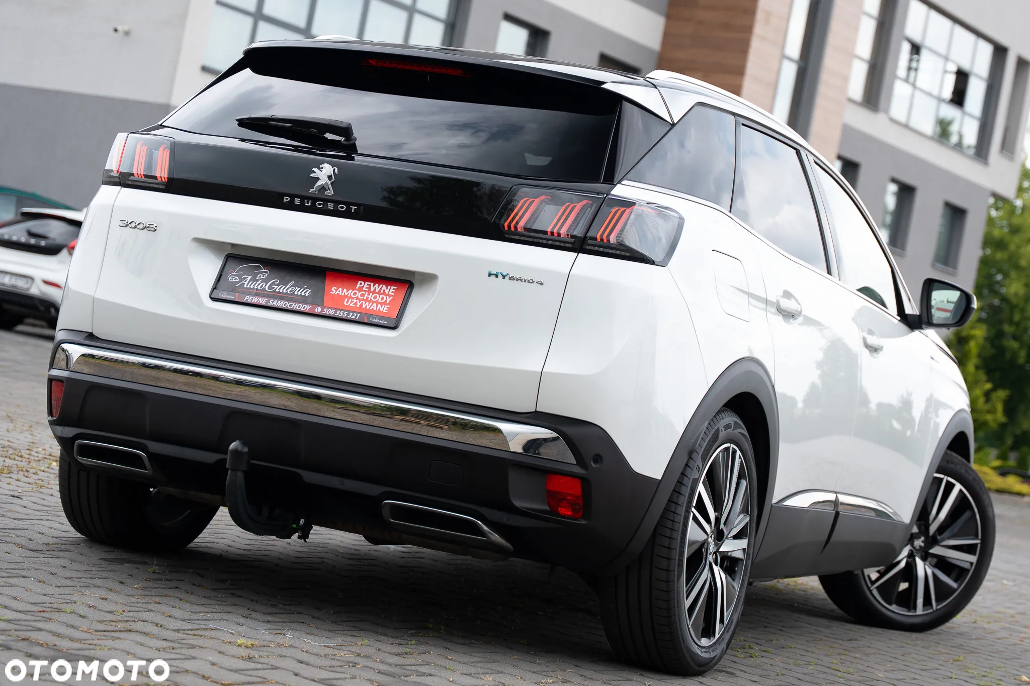 Peugeot 3008 Hybrid4 300 e-EAT8 GT - 8