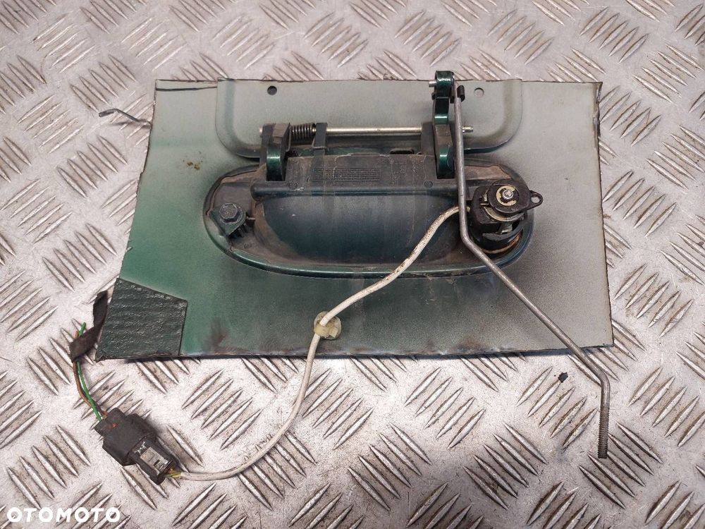 KLAMKA ZEWNĘTRZNA DRZWI PRAWY PRZÓD MITSUBISHI SPACE STAR I - 2