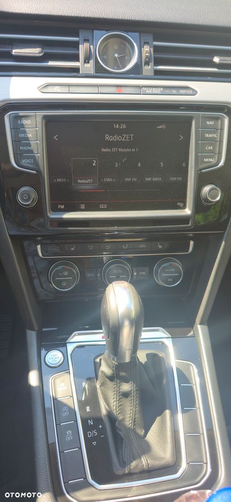 Volkswagen Passat 2.0 TDI Bi-Turbo BMT 4Mot Highline DSG - 9
