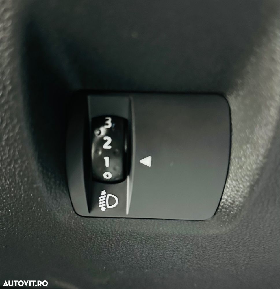 Dacia Duster TCe 90 2WD Essential - 23