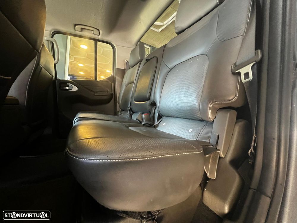 Nissan Navara 3.0 dCi V6 CD LE AT 4WD - 13