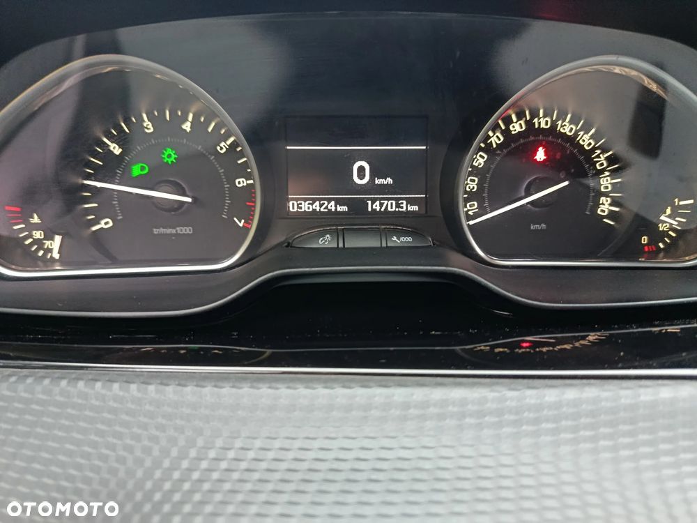 Peugeot 208 1.2 PureTech Allure S&S - 28