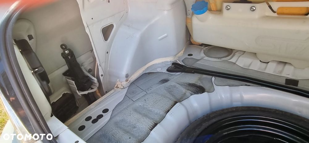 Subaru Impreza 2.0 WRX STI - 8