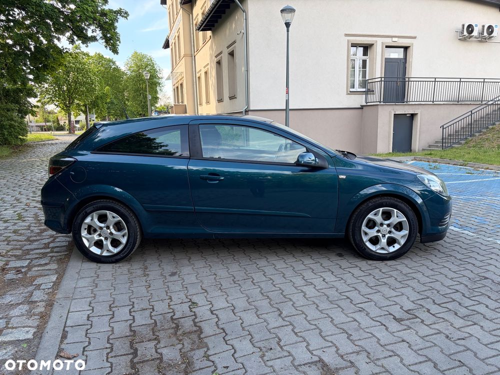 Opel Astra 1.6 Sport - 12