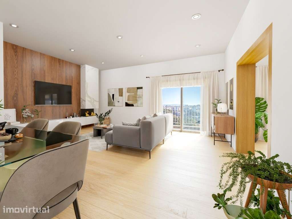 Apartamento T5 com varanda, para obras totais no Lumiar, Lisboa - Grande imagem: 2/21