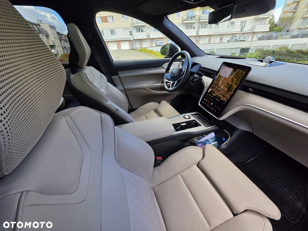 Volvo EX90