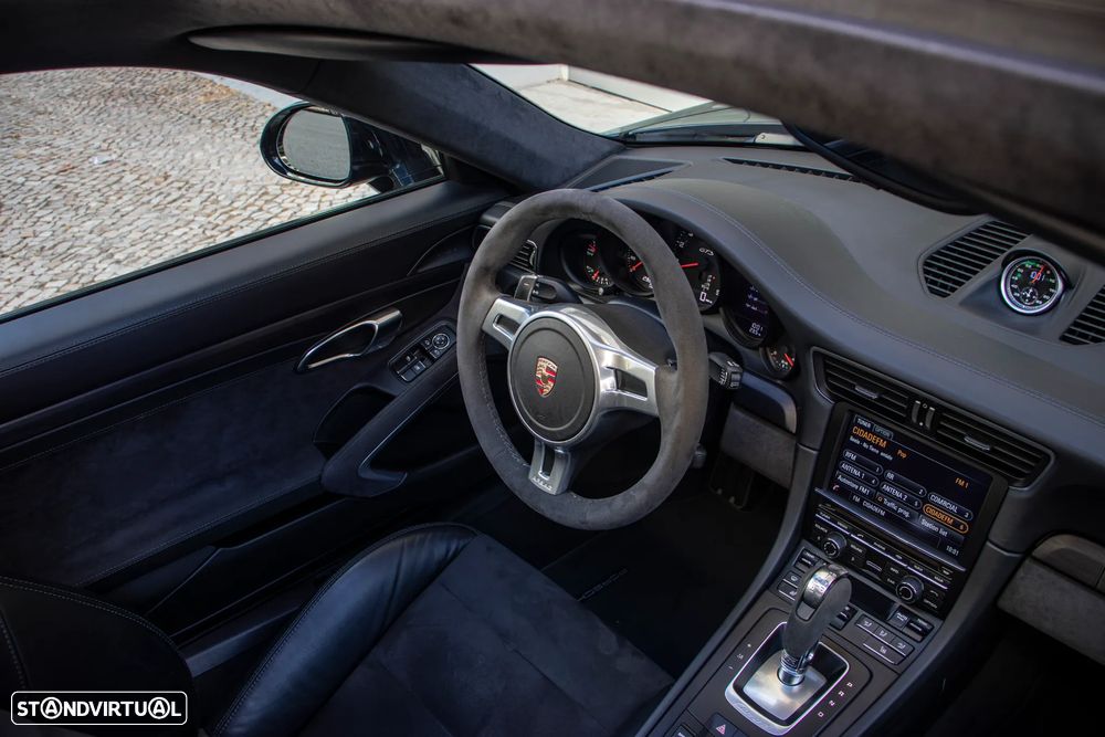 Porsche 911 (991) Carrera 2 GTS PDK - 17