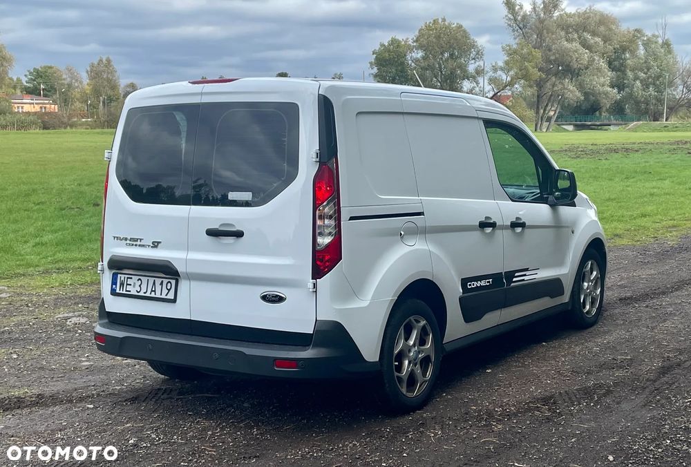 Ford Transit Connect - 8