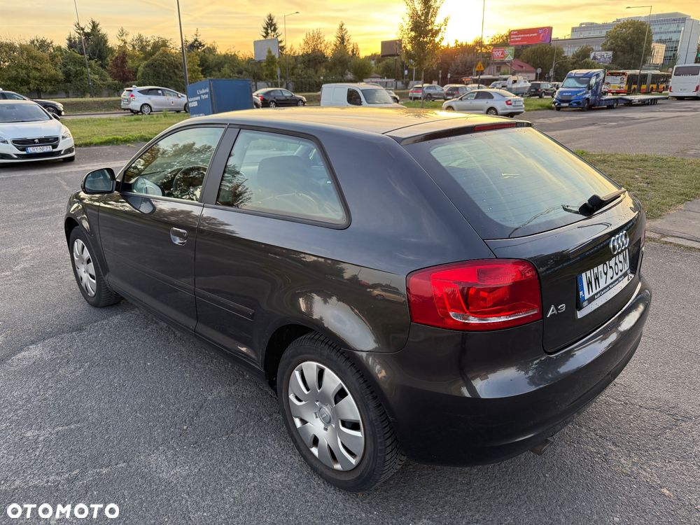 Audi A3 3-drzwiowe 1.6 Ambiente - 7