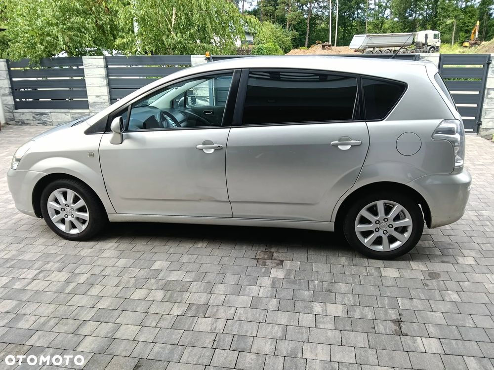 Toyota Corolla Verso - 6