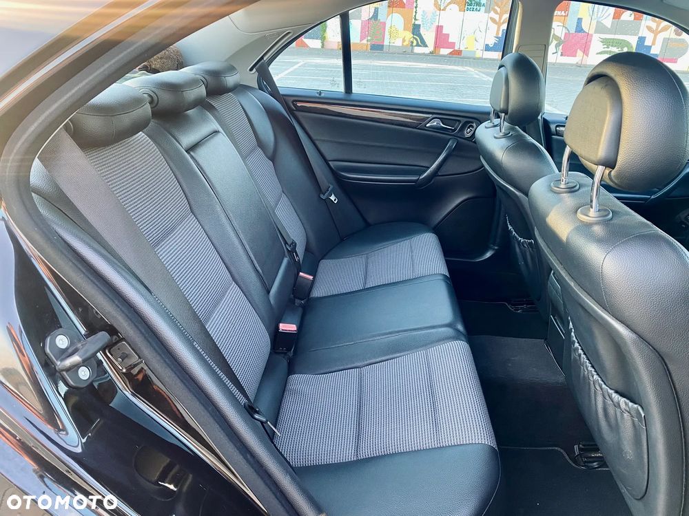 Mercedes-Benz Klasa C 180 Kompressor Automatik Avantgarde - 7