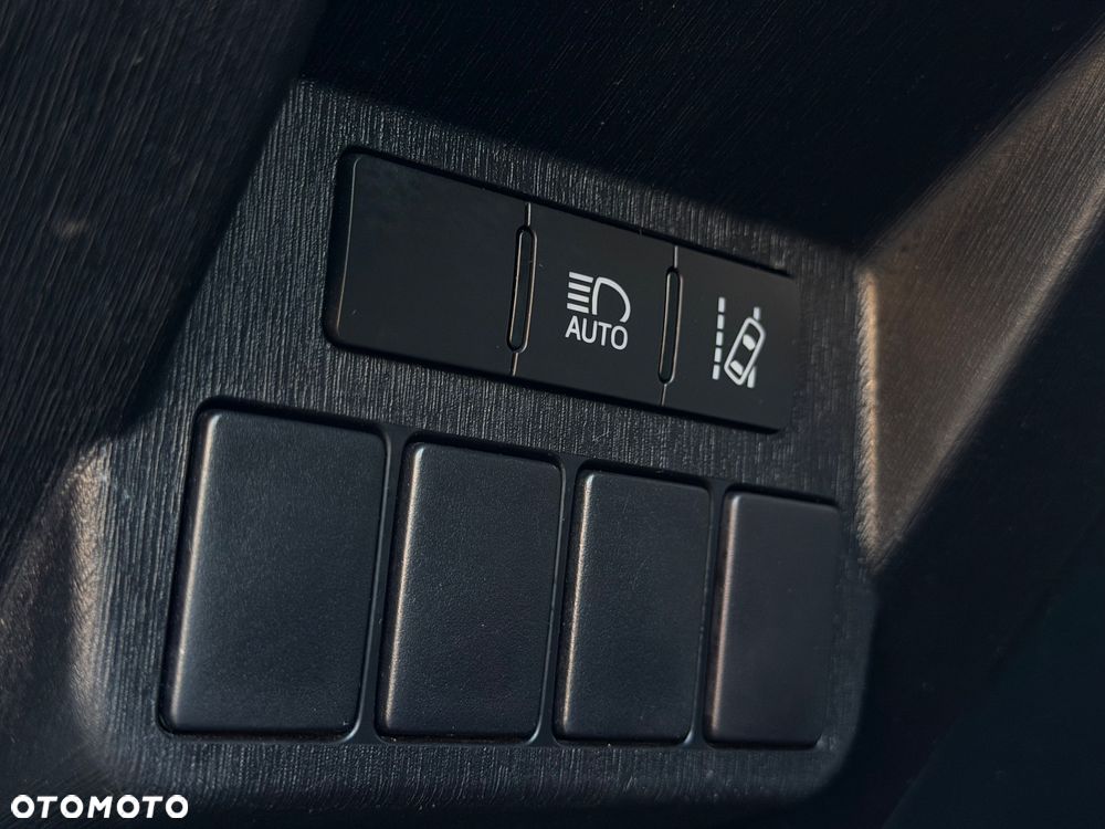Toyota Prius+ (Hybrid) Executive - 14