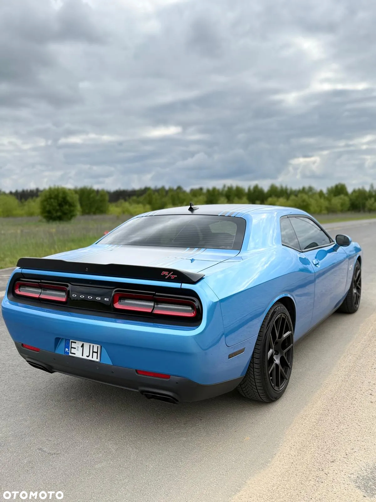 Dodge Challenger - 6