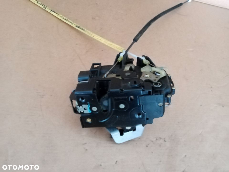 Zamek drzwi prawy tył tylny Audi A6 C5 4B0839016G - 3