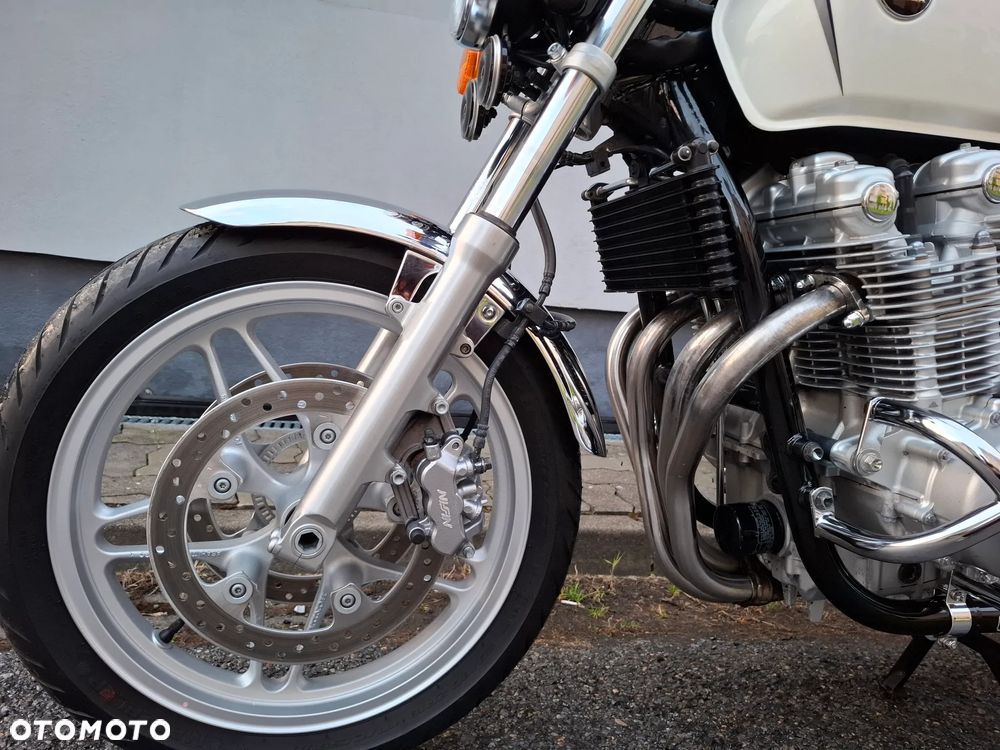 Honda CB - 26