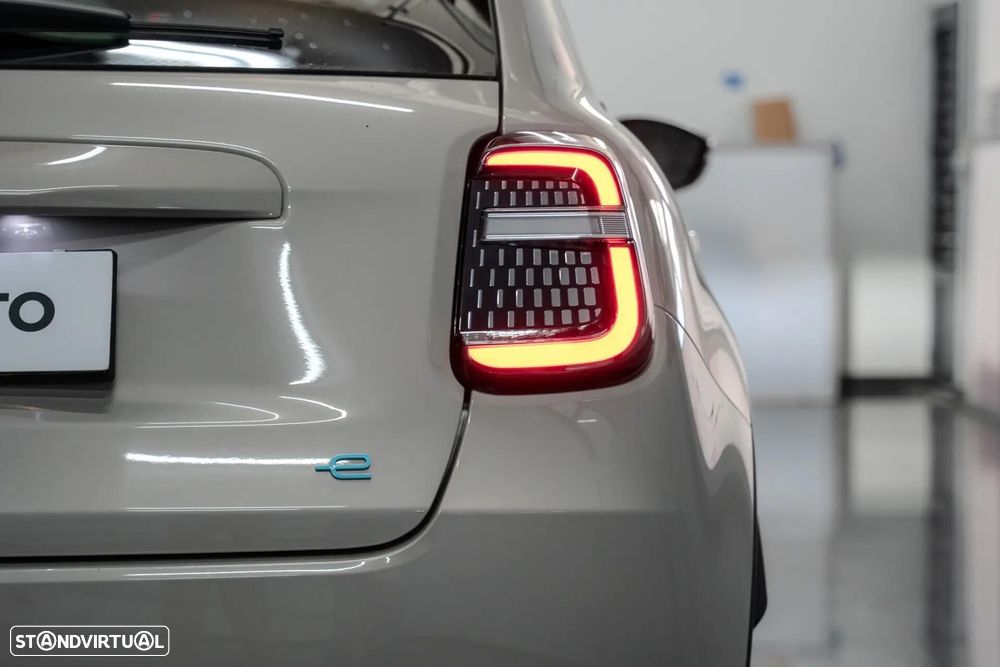 Fiat 600e 54 kWh La Prima - 6