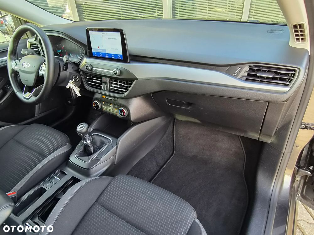 Ford Focus - 30