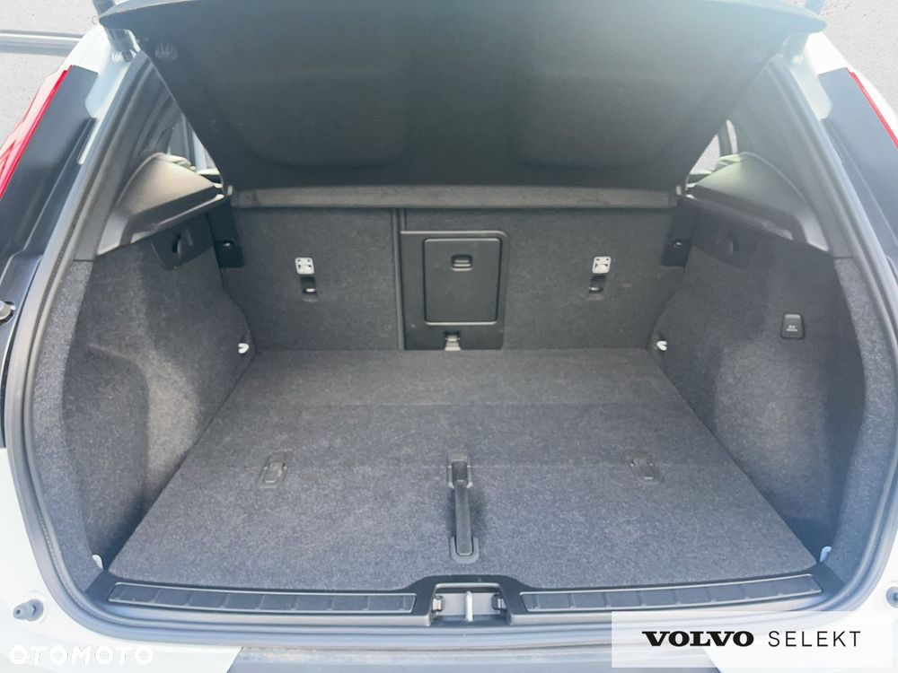 Volvo XC 40 - 18