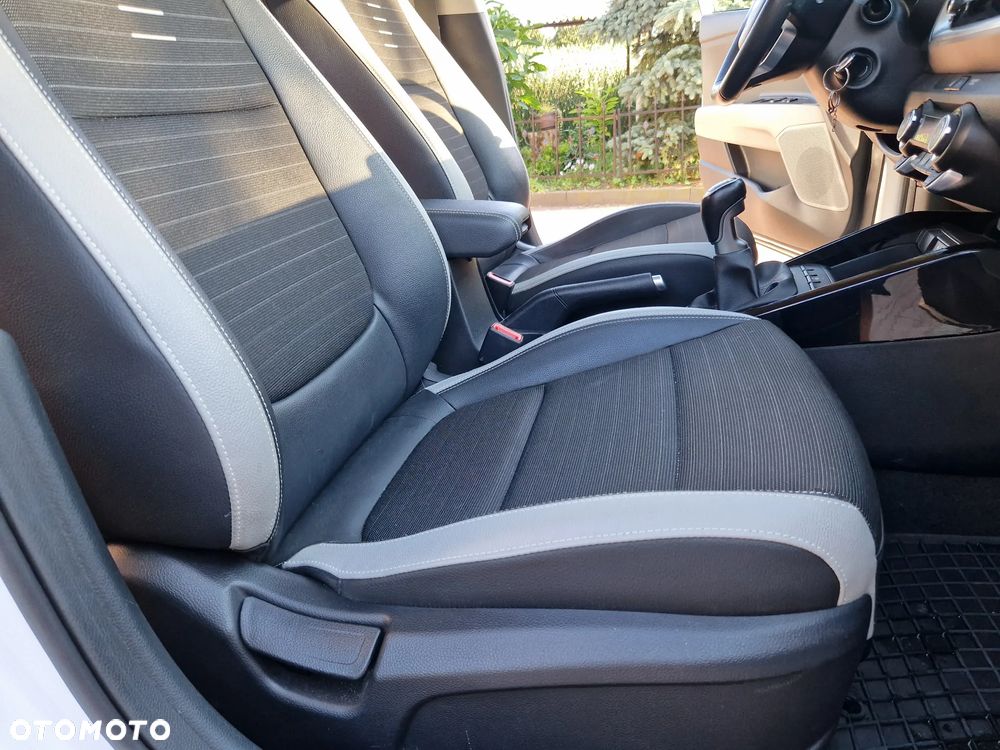 Kia Stonic 1.4 L - 25