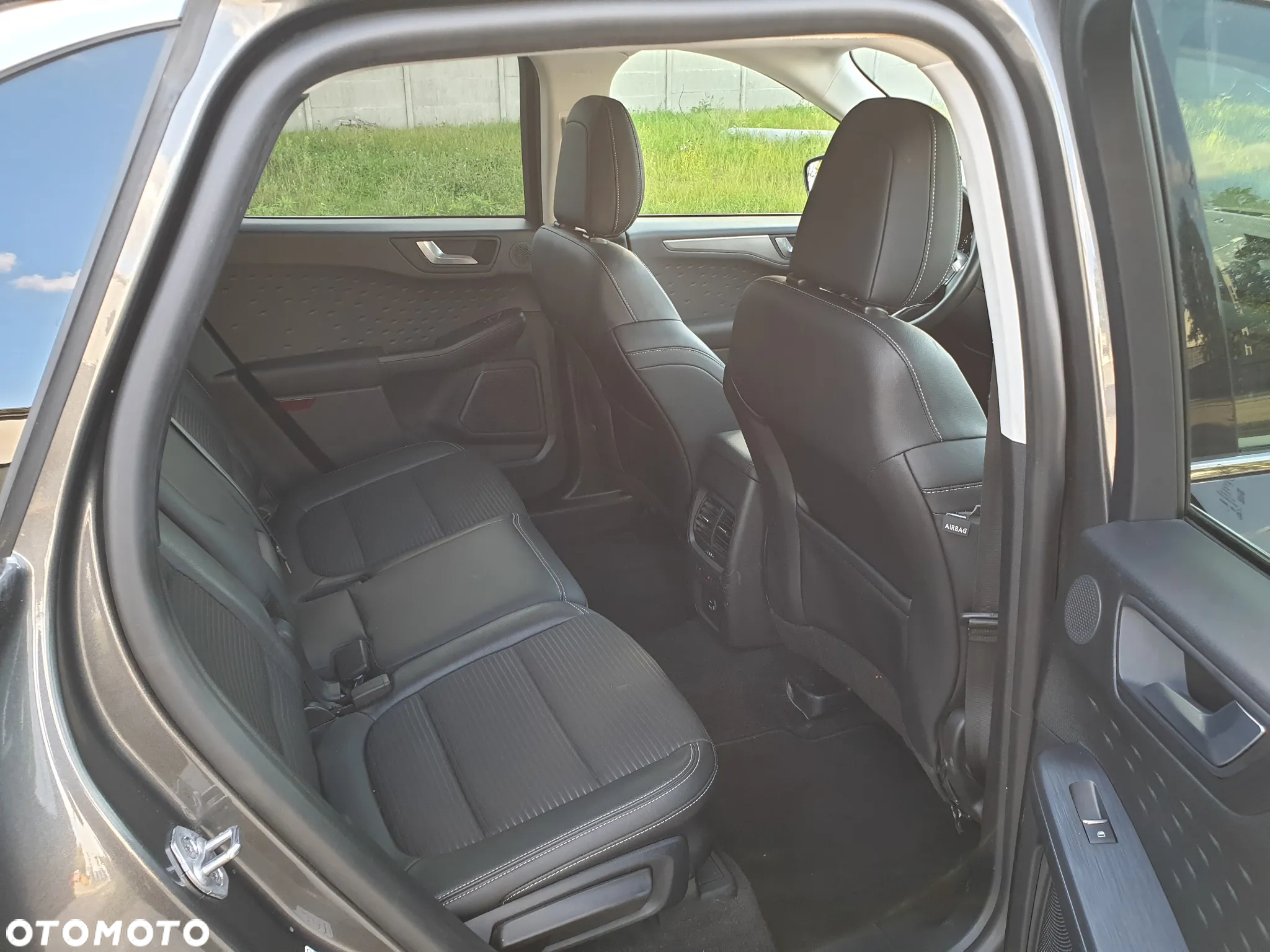 Ford Kuga 1.5 EcoBoost TITANIUM - 21