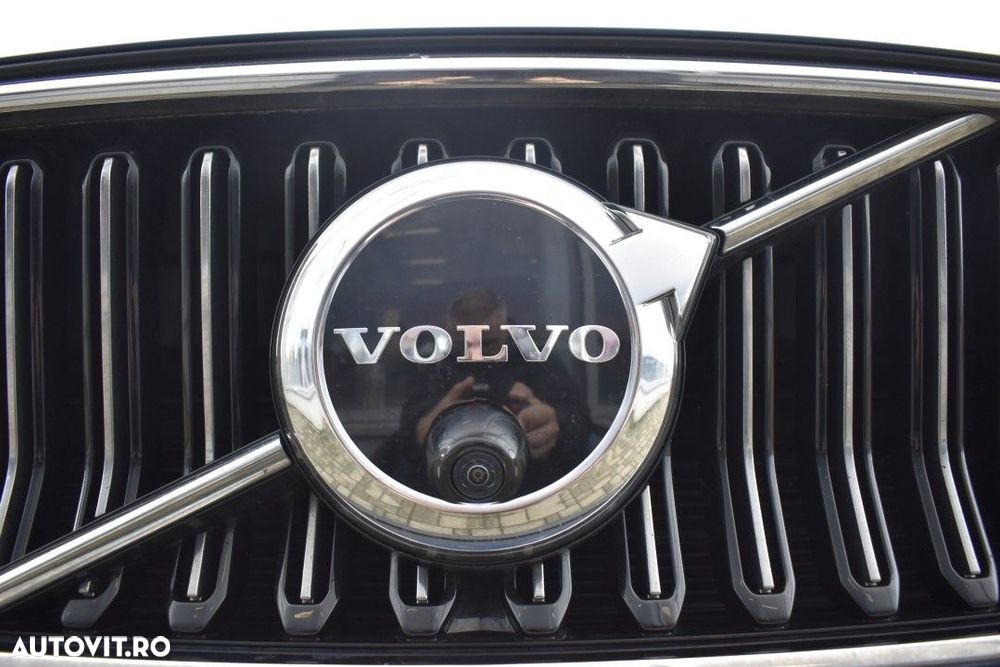 Volvo XC 40 - 41