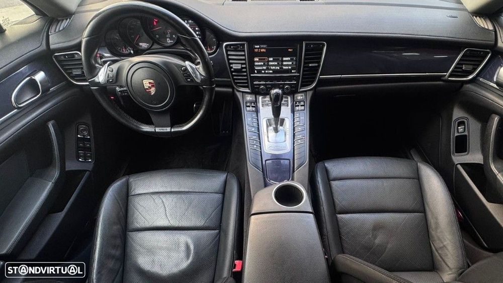 Porsche Panamera Standard - 10
