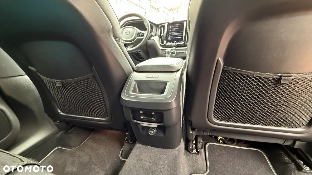 Volvo XC 60 D4 Geartronic RDesign - 14