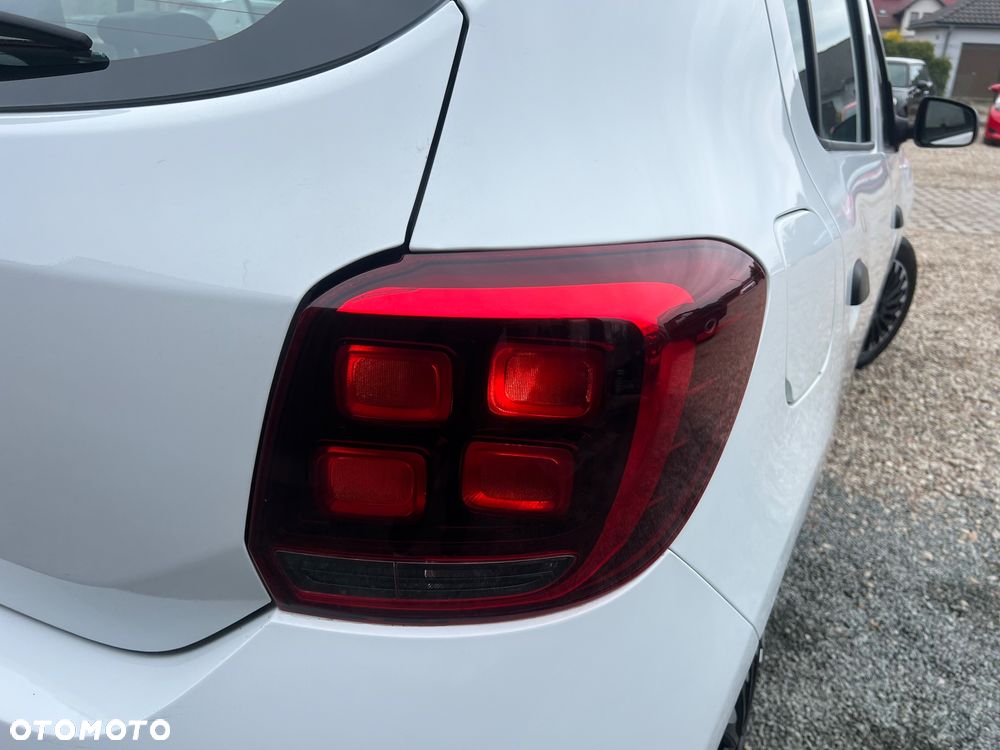 Dacia Sandero SCe 75 Essentiel - 8